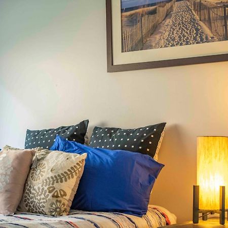 Magnificent Beach Retreat Jindalee ภายนอก รูปภาพ